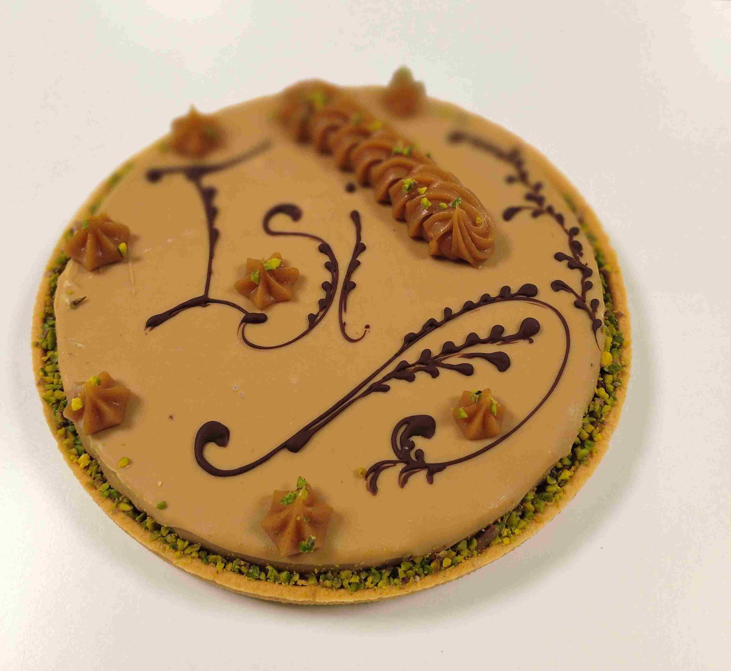 Vadelma Sacher kakku